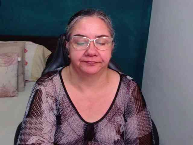 scarlett-dubois webcam