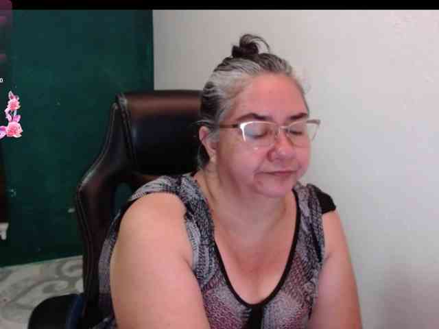 scarlett-dubois webcam