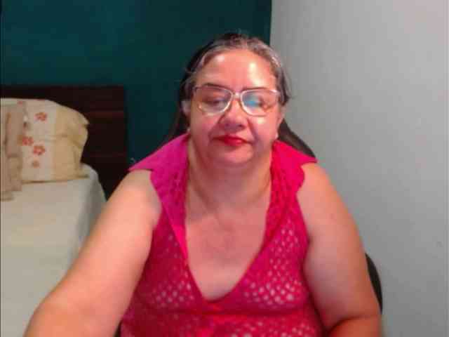 scarlett-dubois webcam