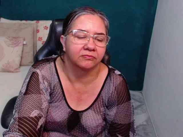 scarlett-dubois webcam