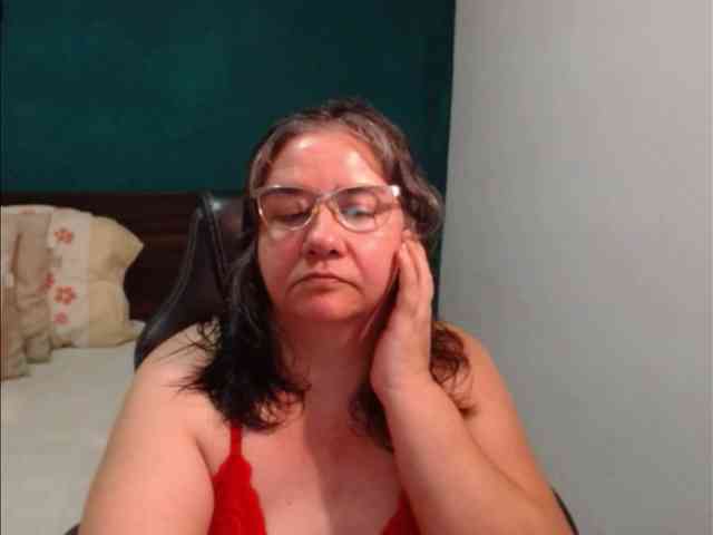 scarlett-dubois webcam