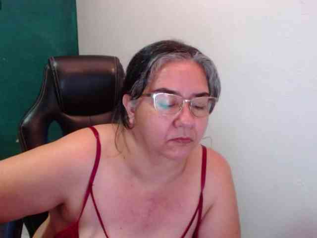 scarlett-dubois webcam