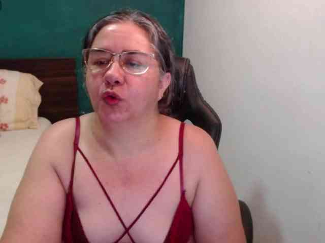 scarlett-dubois webcam