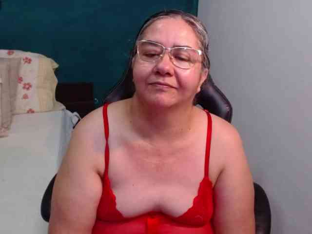 scarlett-dubois webcam