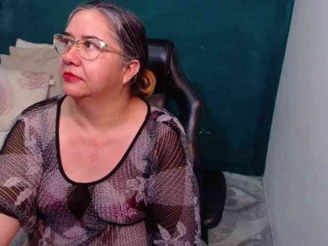 scarlett-dubois webcam