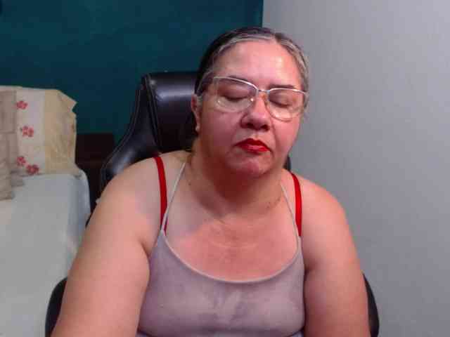 scarlett-dubois webcam