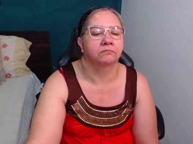 scarlett-dubois webcam