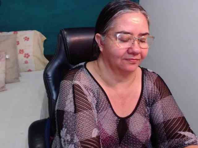 scarlett-dubois webcam