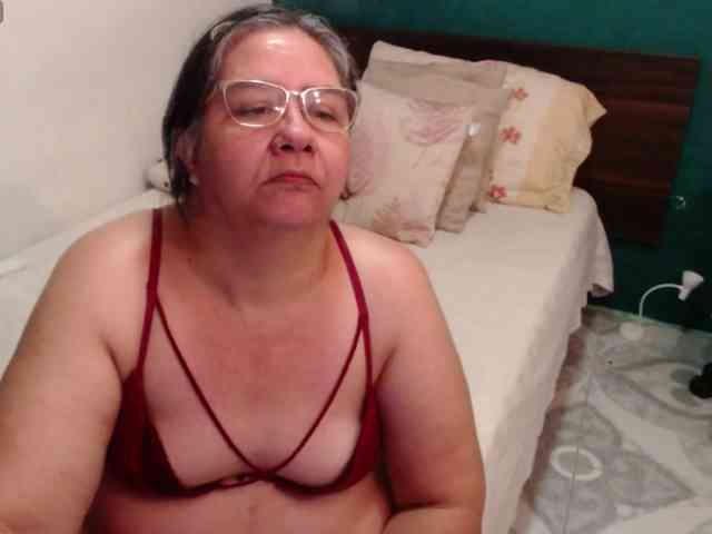 scarlett-dubois webcam