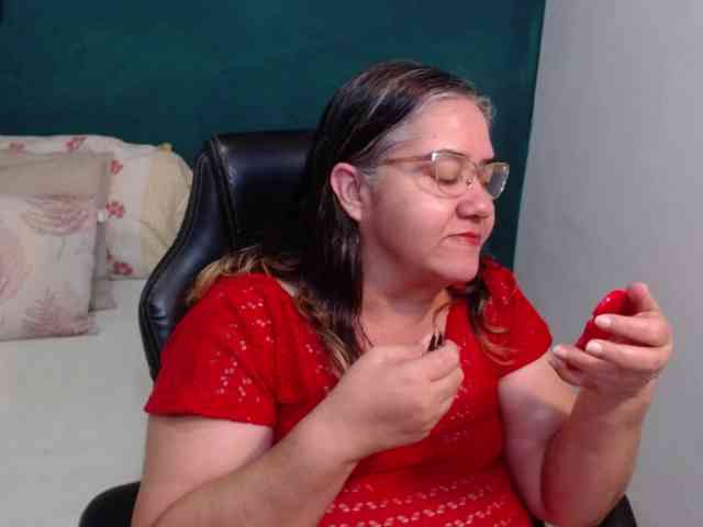 scarlett-dubois webcam