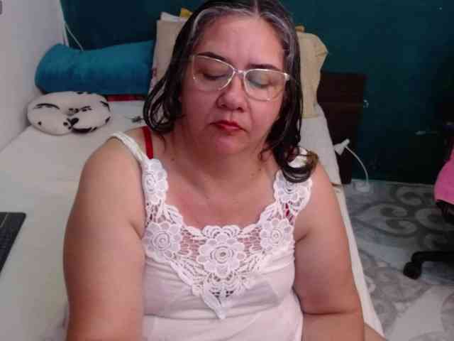 scarlett-dubois webcam