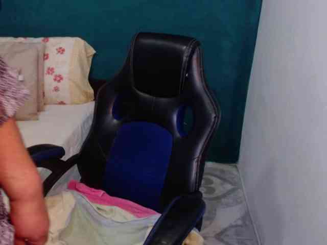 scarlett-dubois webcam