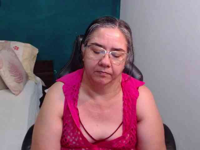 scarlett-dubois webcam