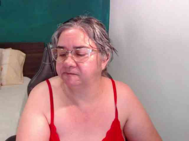scarlett-dubois webcam
