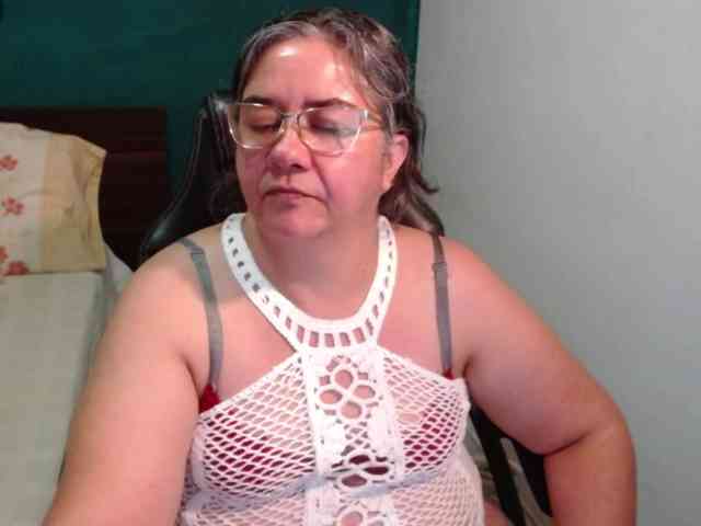 scarlett-dubois webcam
