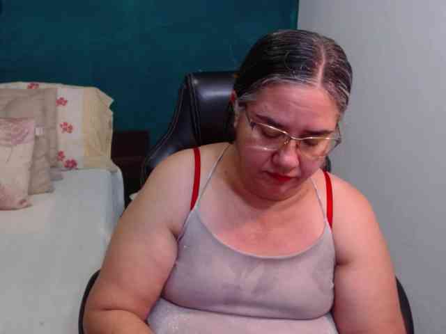 scarlett-dubois webcam