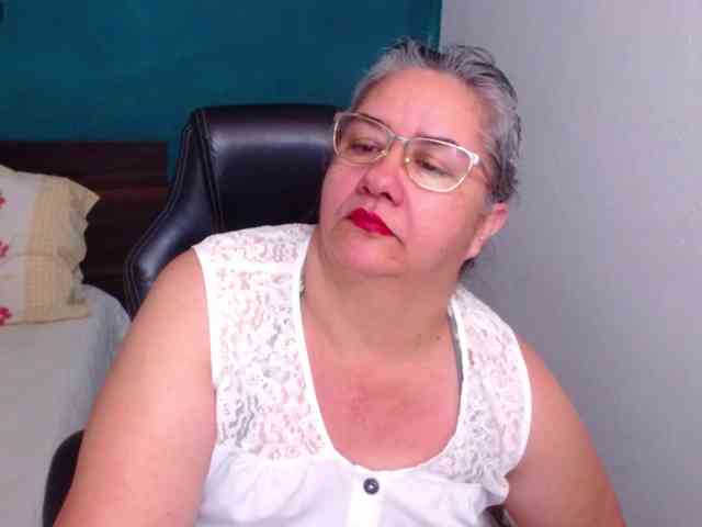 scarlett-dubois webcam