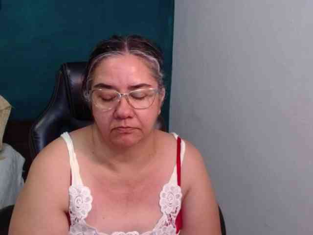 scarlett-dubois webcam