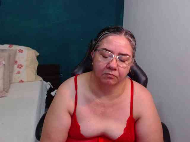 scarlett-dubois webcam