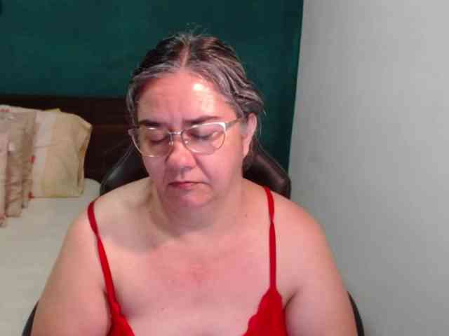 scarlett-dubois webcam