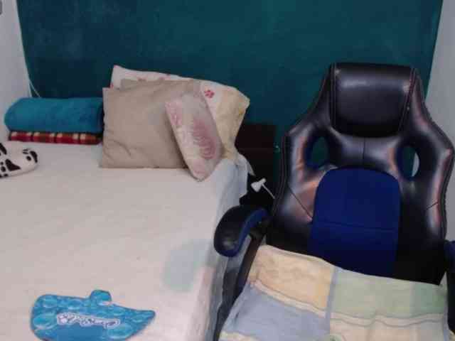 scarlett-dubois webcam