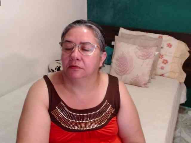 scarlett-dubois webcam