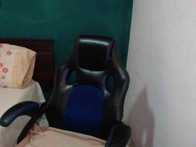 scarlett-dubois webcam