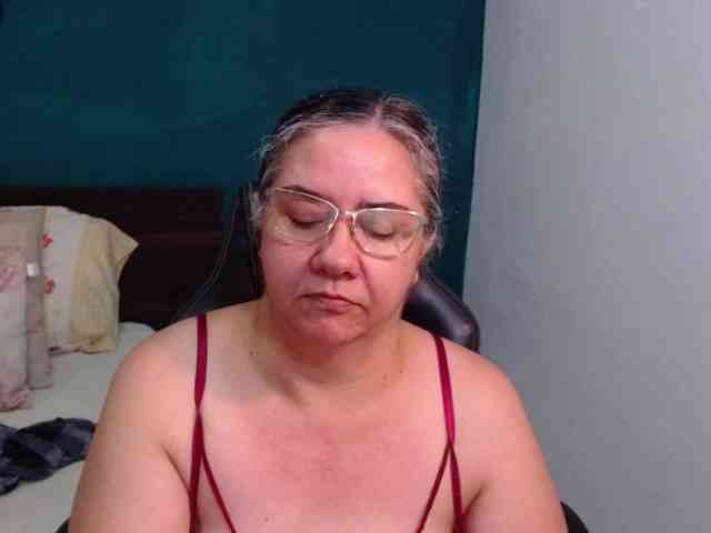 scarlett-dubois webcam