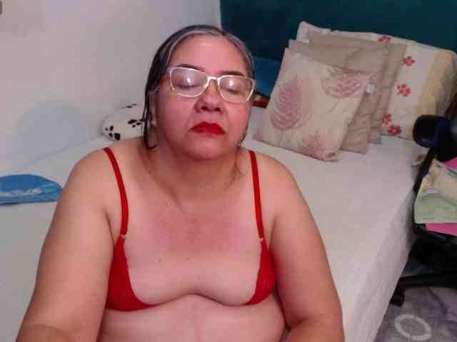 scarlett-dubois webcam