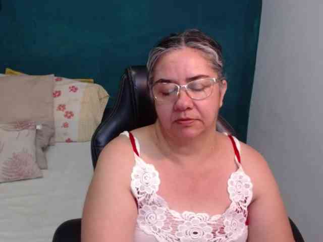 scarlett-dubois webcam