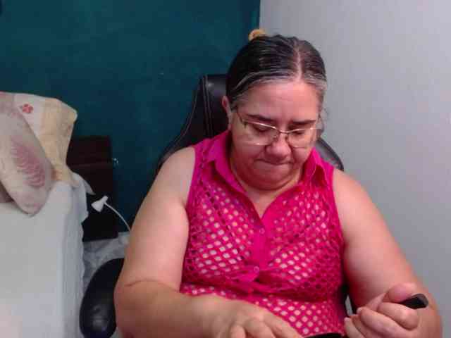 scarlett-dubois webcam