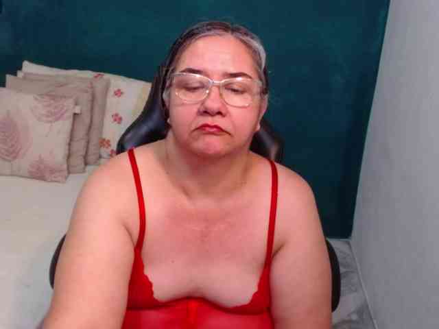 scarlett-dubois webcam