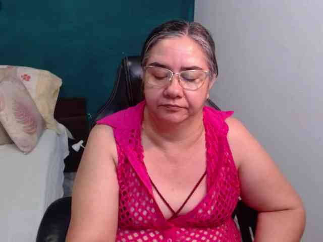 scarlett-dubois webcam