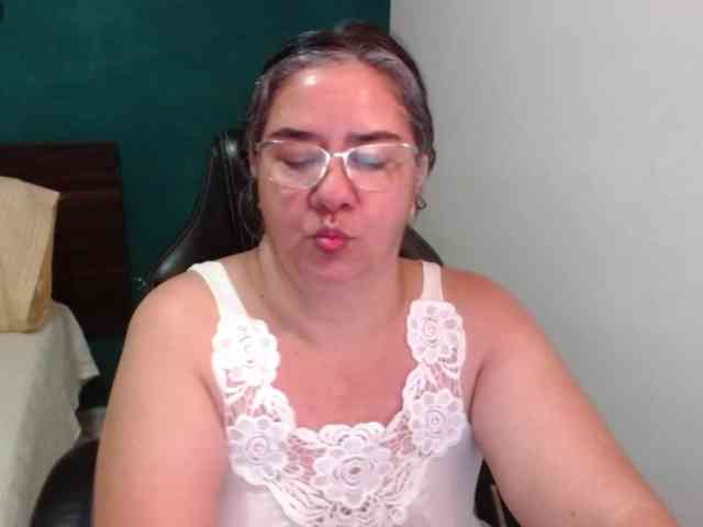 scarlett-dubois webcam