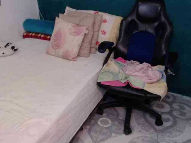 scarlett-dubois webcam