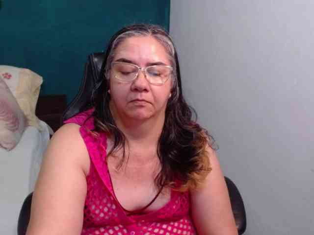 scarlett-dubois webcam