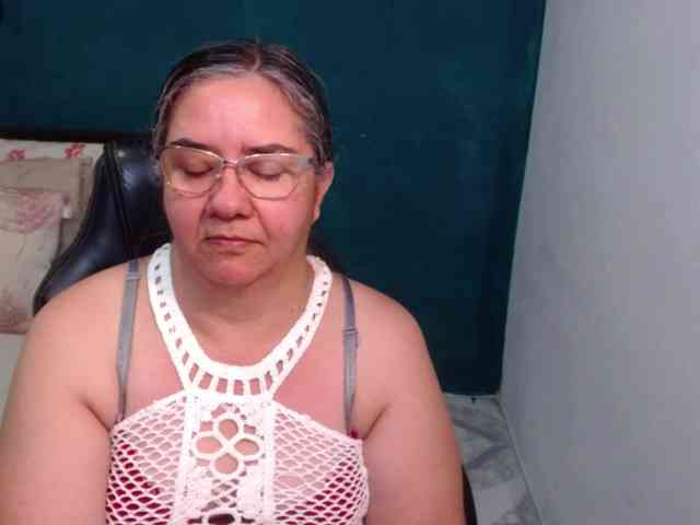 scarlett-dubois webcam