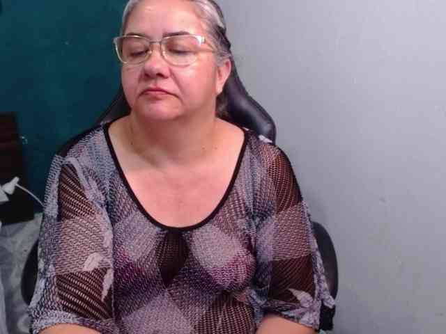 scarlett-dubois webcam