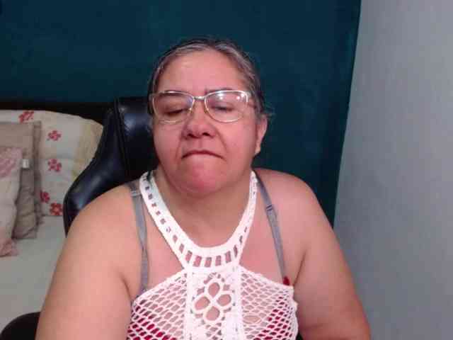 scarlett-dubois webcam