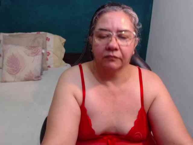 scarlett-dubois webcam