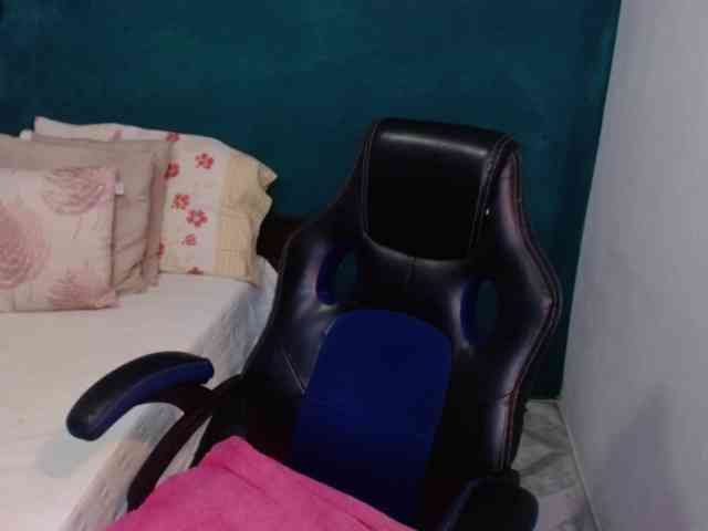 scarlett-dubois webcam