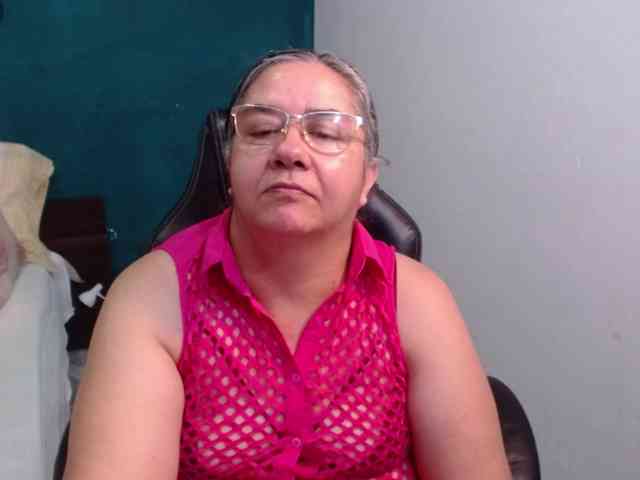 scarlett-dubois webcam