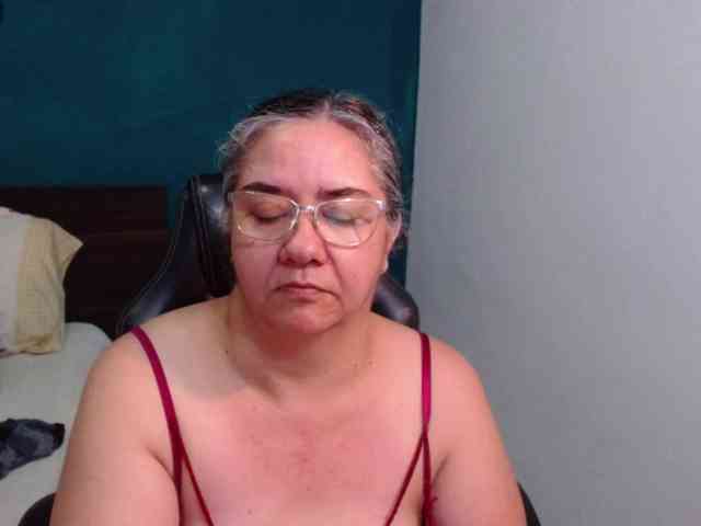 scarlett-dubois webcam