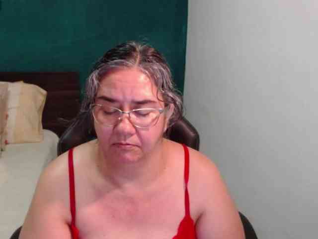 scarlett-dubois webcam