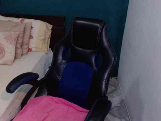 scarlett-dubois webcam