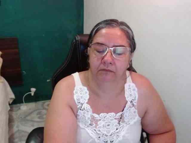 scarlett-dubois webcam