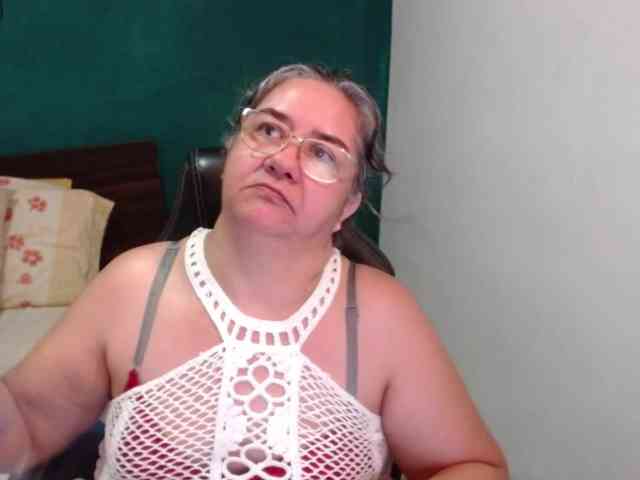 scarlett-dubois webcam