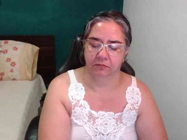 scarlett-dubois webcam