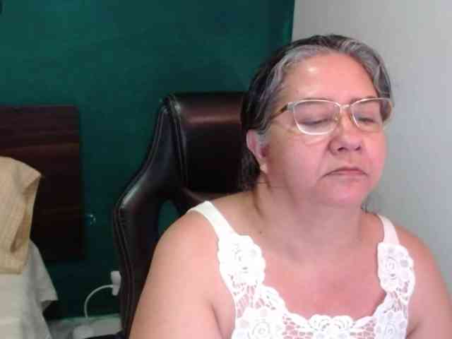 scarlett-dubois webcam