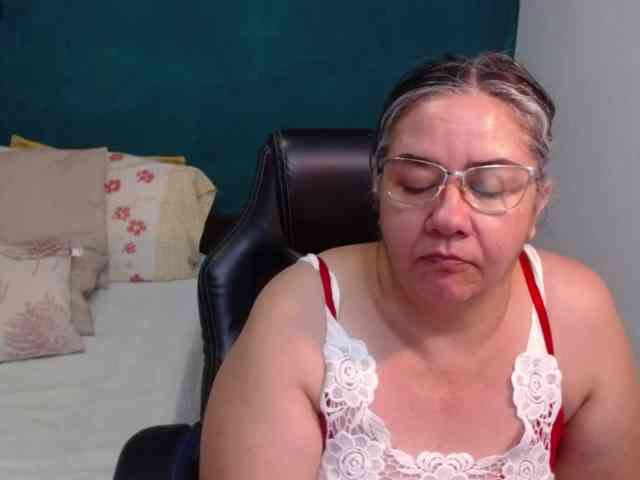 scarlett-dubois webcam